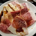 焼肉の和民 - 大盛じゅーしーカルビ。