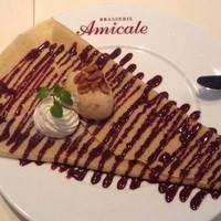 ブラッスリー アミカル - チョコレートソースとヌガーアイスのデザートガレット