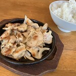 中華料理 福州 - 鶏はらみの塩焼き