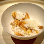 温石 - ■桜海老ごはん
      月初に「解禁」のニュースを見てから、楽しみにしていました、「秋の桜海老」♪
      香りがあっていいよねぇ(^^)