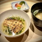 温石 - ■煎餅ごはん
      青海苔とお出汁で、〆に最高です♪