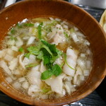 Udon Ya Kazu - 肉煮干しニクマシ