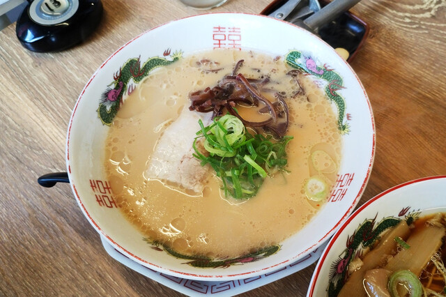 博多金龍 長住店 - 高宮/ラーメン | 食べログ