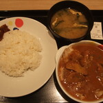 松屋 - 料理写真:マッサマンカレー
