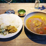 スパイスカフェ - 牡蠣カレー(1700円)