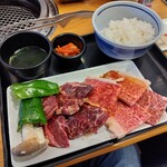 Shiawase No Yakiniku Tabe Houdai Kamimura Bokujou Ya Otakaya Suga Ikanten - カルビ＆ハラミランチ　肉1.5倍盛り