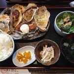 牡蠣屋うらら - 殻付き牡蠣の５点盛り定食