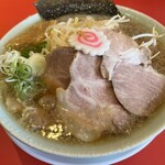 本格中華そば ロイヤル - 普通の中華そば！盛り盛り！