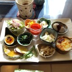 カフェ笑夢 - ランチ1200円(ケーキ＆コーヒー付き)　私はいつもこちらを選んでしまいます(>ω<)