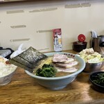 ラーメン六角家 - 