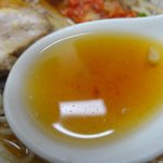 Ramenrairai - わりと酸味の強いスープ。ベースは中華ソバとは別物
