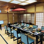 大森茶寮 - テーブル席で快適