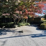 大森茶寮 - 石庭を彷彿させる素敵な庭園