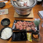 Shichirin Sumibiyakiniku Hi No Kuni - 