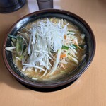 Ajidokoro Santa - 味噌ラーメン　950円+ねぎ  60円