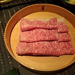 瀬里奈 - 北海道産の特選牛サーロインのしゃぶしゃぶ肉・その３です。
