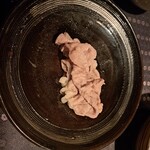 瀬里奈 - しゃぶしゃぶのスープで調理した北海道産の特選牛サーロインのしゃぶしゃぶ肉・その１です。