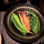 瀬里奈 - しゃぶしゃぶのスープで調理した万能葱、水菜、山えのきです。