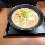 魔界ラーメン 月光 - 煮玉子入ブタカツオ