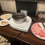 Hakata Tsuyushabu Teppan Oshioi - 