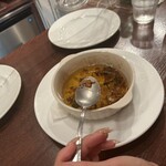 ピッツェリア ファッブリカ 1090 - オイルの中の紅い粉