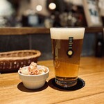 CRAFT BEER SERVER LAND - 伊勢角屋麦酒 Monologue IPA (三重) パイント(473ml) 950円 ※アルコール度数7％、お通しのポップコーン 380円
                2023年11月19日