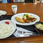 さきた - メインのスペシャルランチ880円