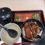 うなぎのうな泰 - 鰻ひつまぶし並