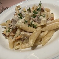 La Terrazza SABATINI - チキンとキノコのクリームペンネ