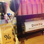 ダンボ ドーナツ アンド コーヒー 麻布十番本店 - 