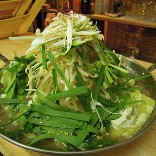 Motsu-nabe (Offal hotpot) with fresh Wagyu beef offal! !