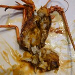 シャトー　ラ・パルム・ドール - 頭にも身があって海老味噌と
      ポテトのピューレと共に食べると
      また違った旨味が味わえて面白い❕