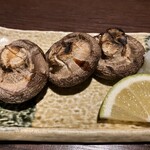 Robata Jin - 椎茸焼き
