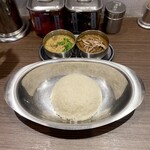 オイシイカレー - 二種盛り1,250円