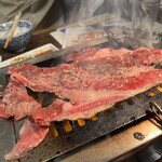 Kome To Yakiniku Niku No Yoichi - 