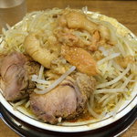 麺でる - ラーメン650円　野菜多め・にんにく・脂少し