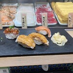 Sushi Uogashi Nihonichi - ネギトロのポタポタ焼、エビ味噌、サーモン