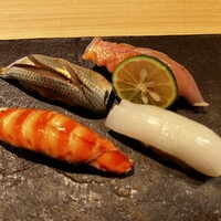 梅田 鮨 よこ田 - 