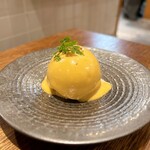 Yoyogihachimaｎ BISTRO NONKI - 宝玉卵のウフマヨ トリュフ風味（550円税込）