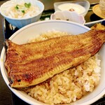 Unashige - 雪定食の鰻丼