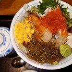 網元料理あさまる - 漁師丼(アップ)