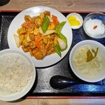 Soushuuken - 鶏肉の辛子炒め定食 ¥900