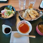 酒々井温泉 湯楽の里 - 海鮮とろろ丼と秋刀魚天ぷら定食 1,380円 ♪