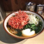 そばの神田東一屋 - アサソバビンボー！　
      朝そば＋紅しょうが天！