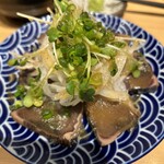 天ぷらと寿司 こじま - 鰹のタタキ　玉葱醤油