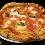 ラ・ピッコラ・ターヴォラ - 