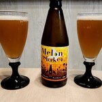 Lake Toya Beer - 注ぎます