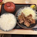 とんかつ 肉料理 麻釉 - 豚肉しょうが焼き定食