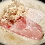 Ramen Ginga - 豚レアチャーシューと鶏チャーシュー