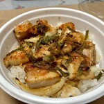 やきとりたけちゃん - R5.11.18再訪。肉増量のデフォ画像。確かに増えてます！^ ^